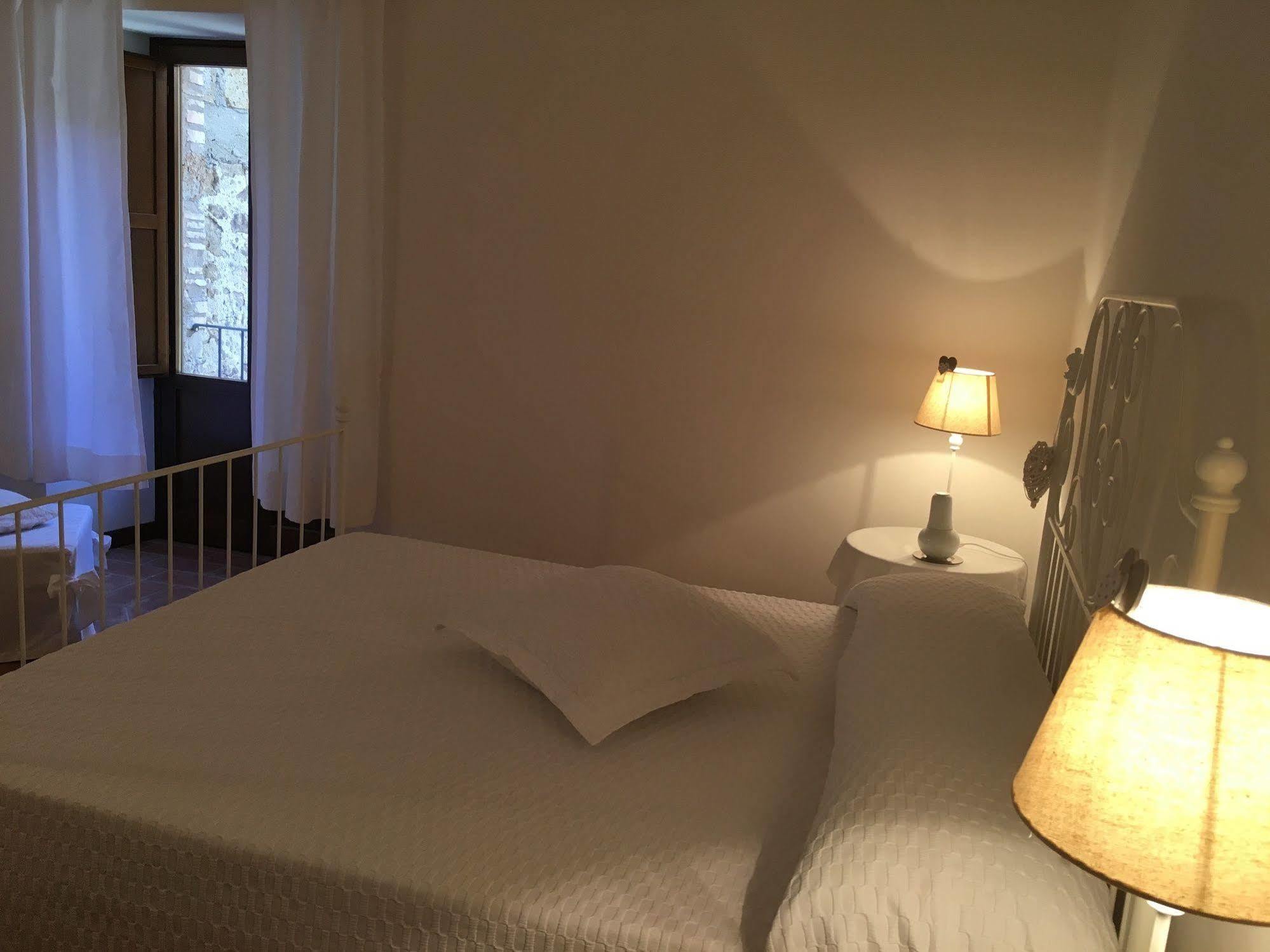 B&B Michelangeli - Private Parking Orvieto Luaran gambar